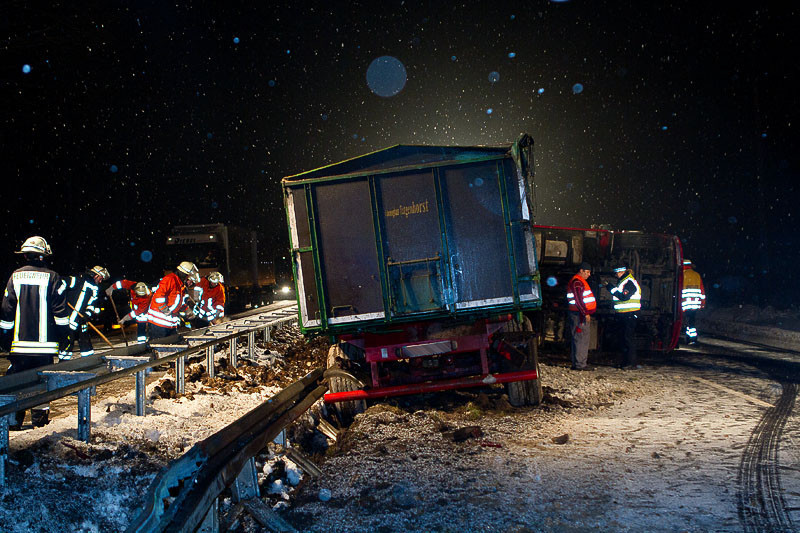 Einsatz der Feuerwehr Eilvese: Verkehrsunfall, 04.01.2011, Bild 4