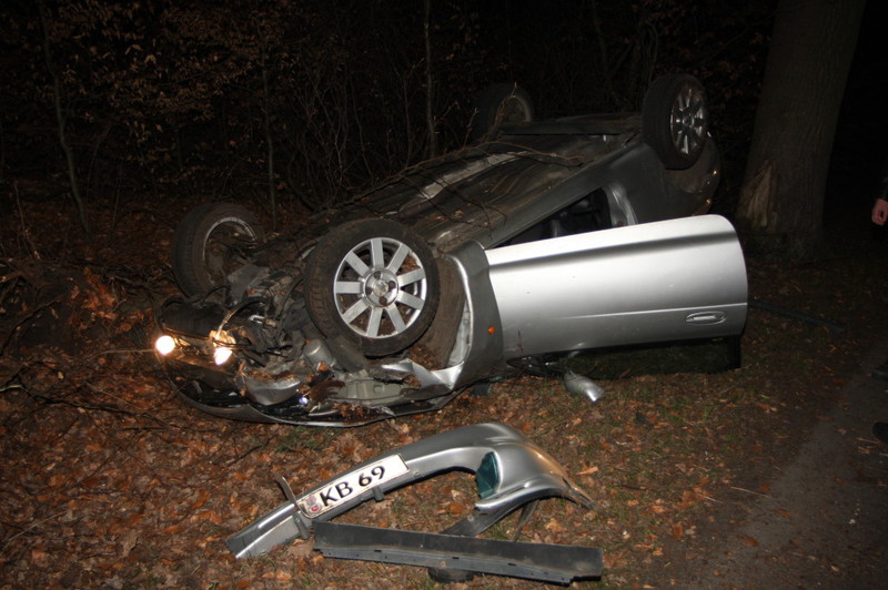 Einsatz der Feuerwehr Eilvese: Verkehrsunfall, 26.03.2011, Bild 1