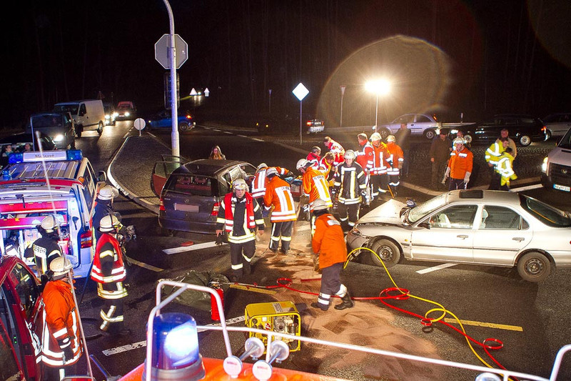 Einsatz der Feuerwehr Eilvese: Verkehrsunfall, 29.12.2011, Bild 4