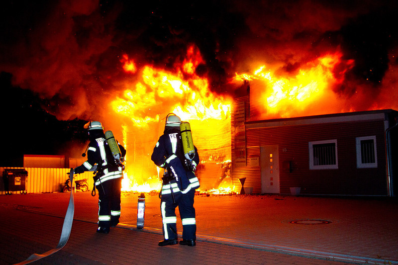 Einsatz der Feuerwehr Eilvese: Brandbekämpfung, 18.06.2012, Bild 2