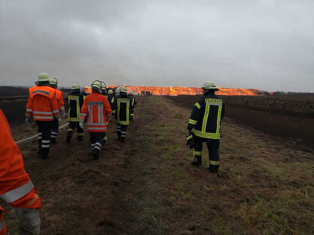 Einsatz der Feuerwehr Eilvese: Moorbrand, 24.10.2018, Bild 2
