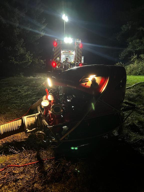 Einsatz der Feuerwehr Eilvese: Waldbrand (Verpflegung), 22.04.2023, Bild 9