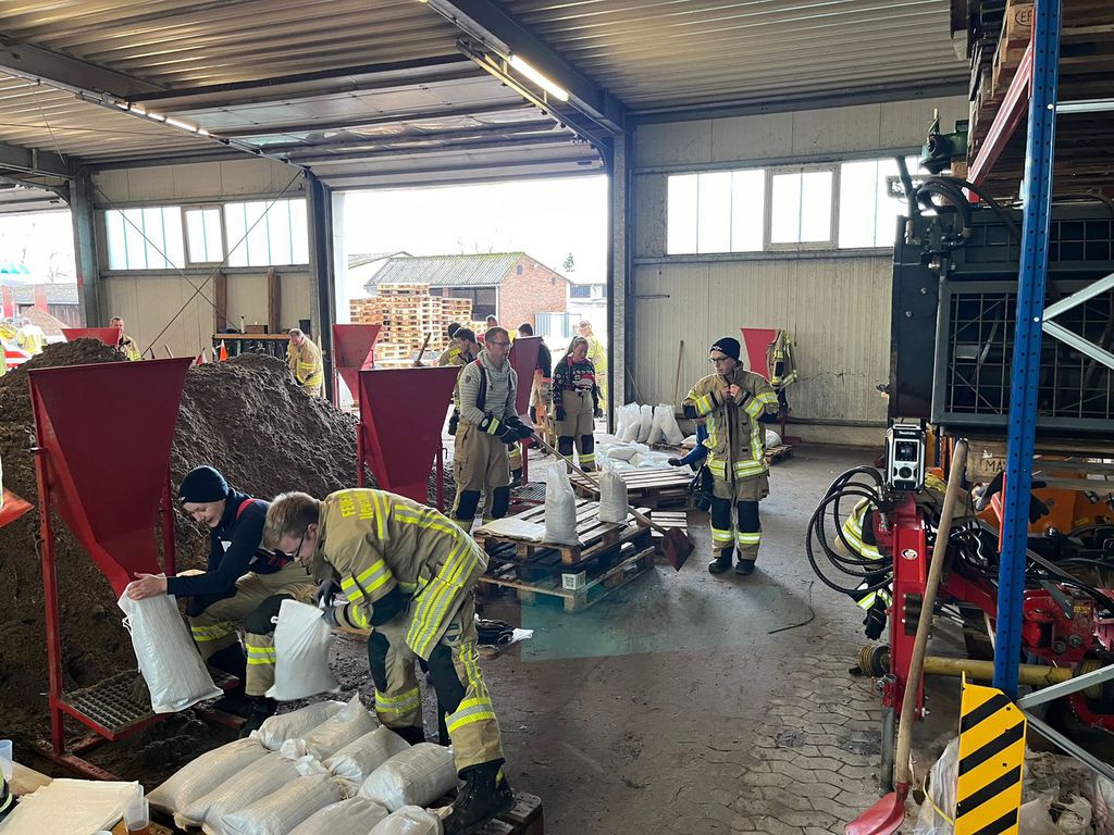Einsatz der Feuerwehr Eilvese: Hochwasser, 26.12.2023, Bild 1