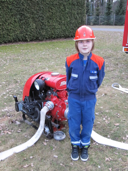Übung DV3 und Übernahme von der Kinderfeuerwehr, 13.04.2012, Bild 6