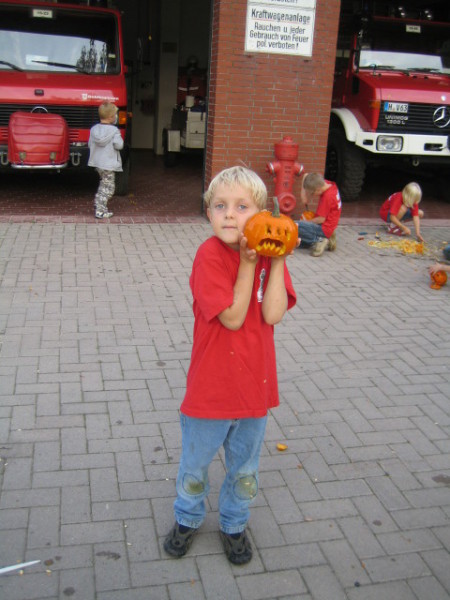 Kürbisbasteln, Oktober 2010, Bild 3