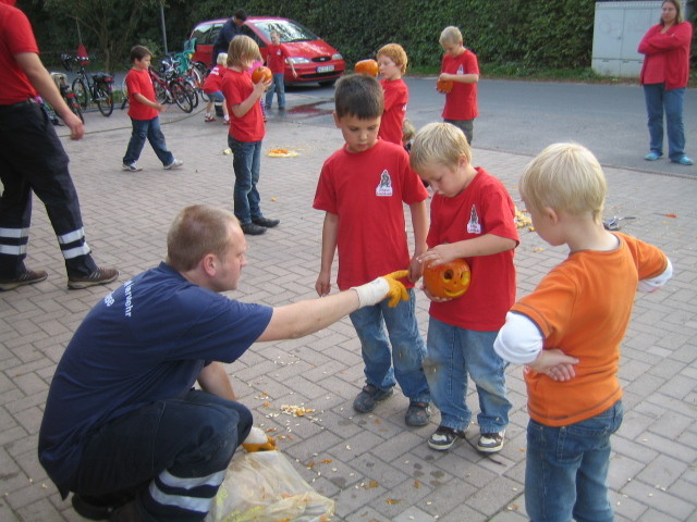 Kürbisbasteln, Oktober 2010, Bild 8