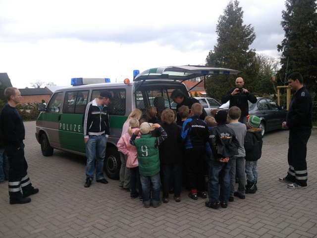Polizeibesuch, 07.04.2011, Bild 2