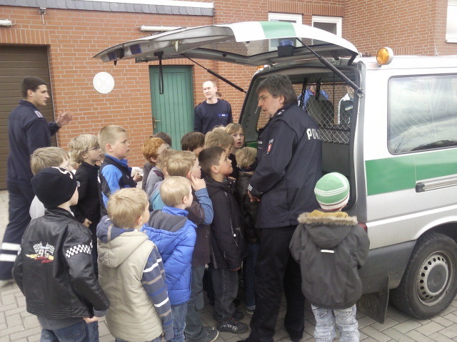 Polizeibesuch, 07.04.2011, Bild 3
