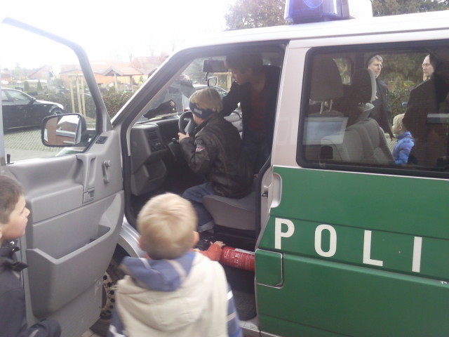Polizeibesuch, 07.04.2011, Bild 4